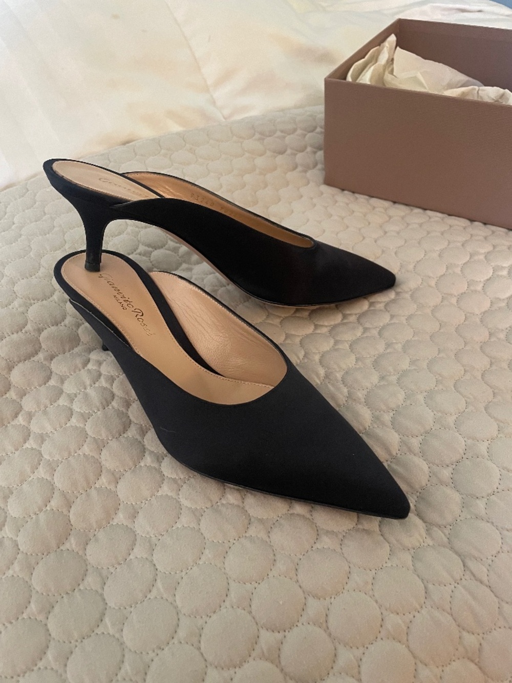 Gianvito Rossi Pumps